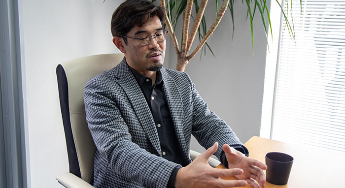 石多さんインタビュー様子